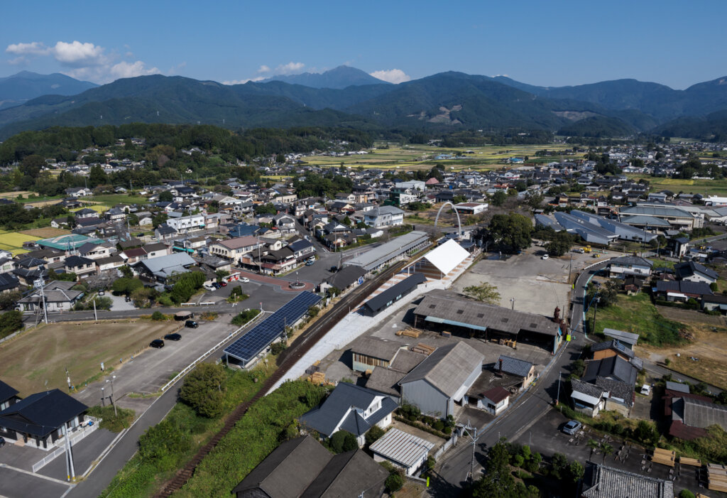 湯前駅レールウイング